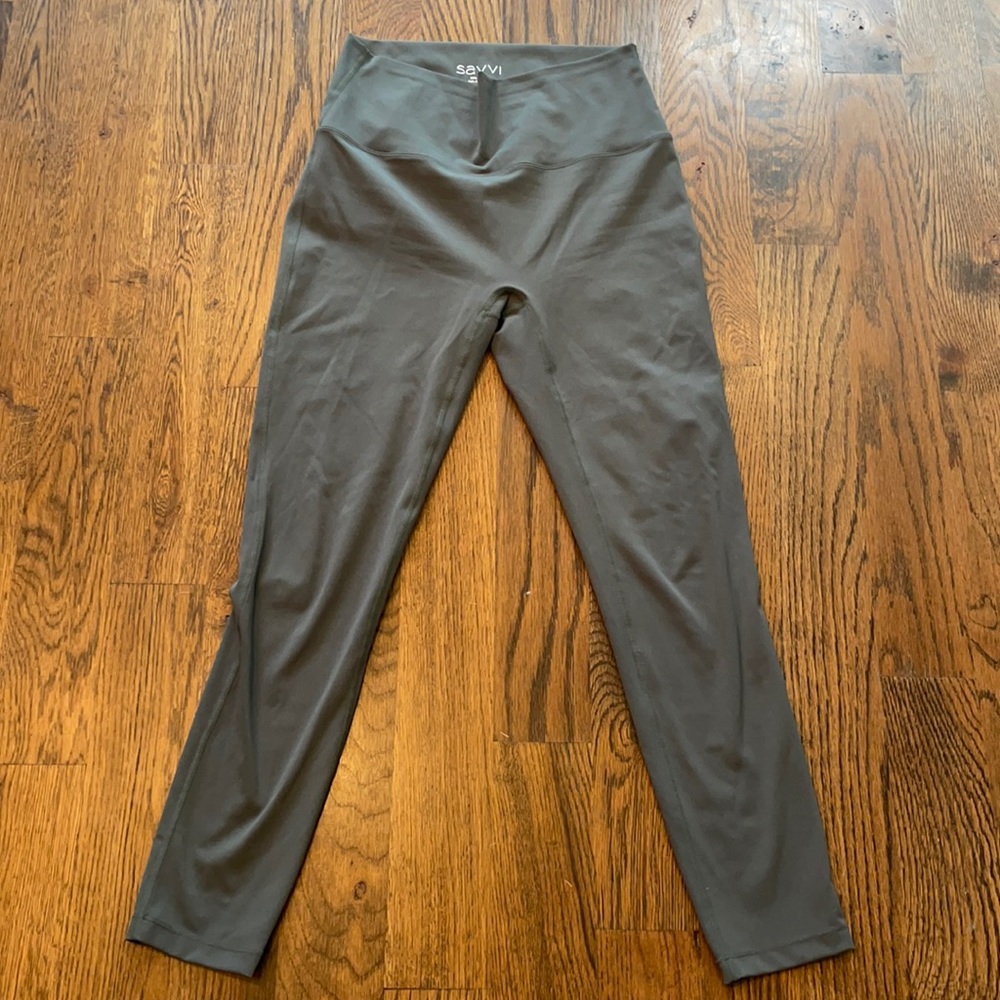 Savvi Solas leggings- size Large/color “forest”